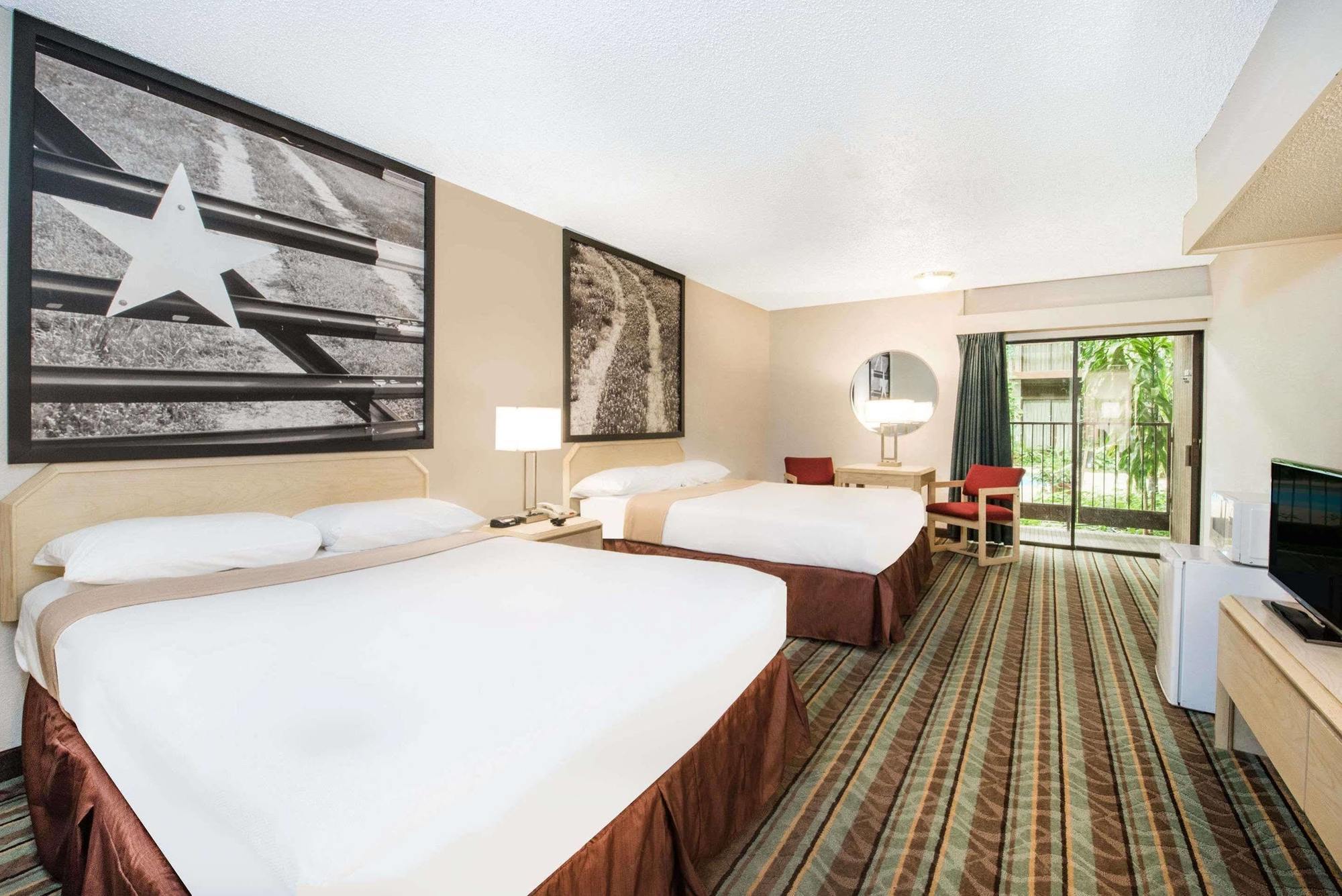 Hotel Super 8 By Wyndham Ozona Exteriér fotografie